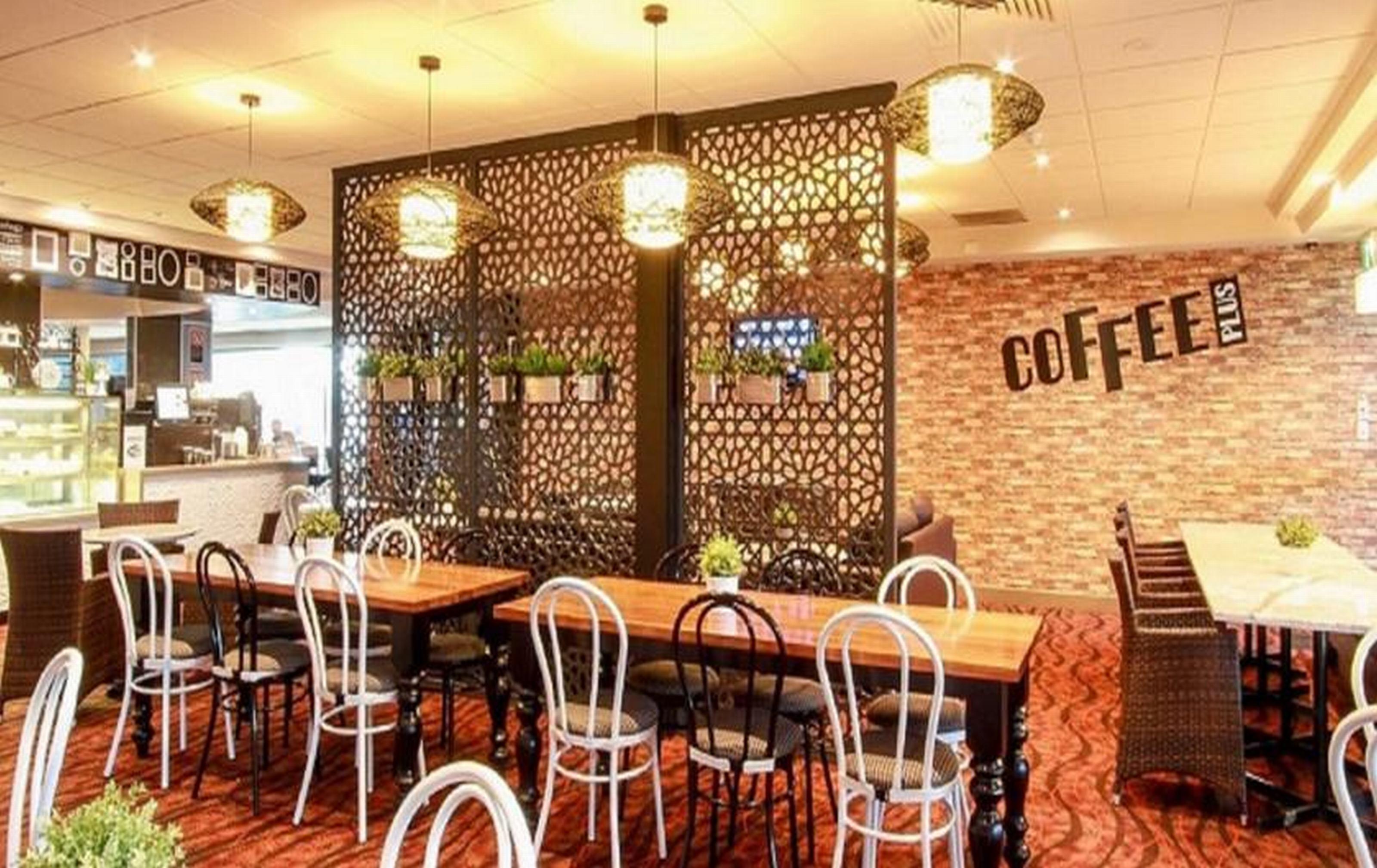 Ibis Styles The Entrance Hotel Bagian luar foto